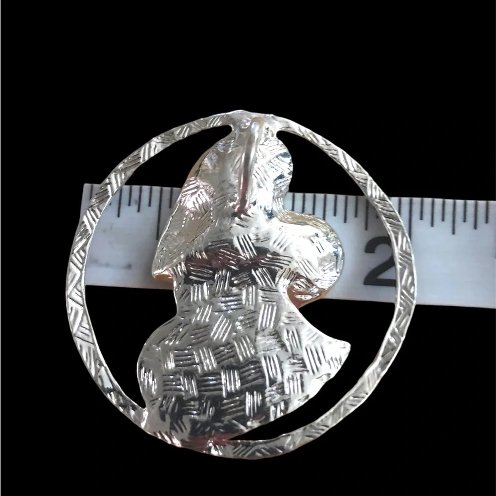 Vtg Sculptural Heart Pendant Necklace Silver Tone Snake Chain Modernist Pop‎ Art
